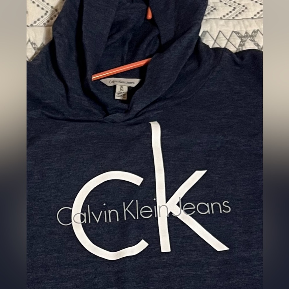 Ladies, long sleeve T-shirt with Hood, Calvin Klein logo, printed on the front